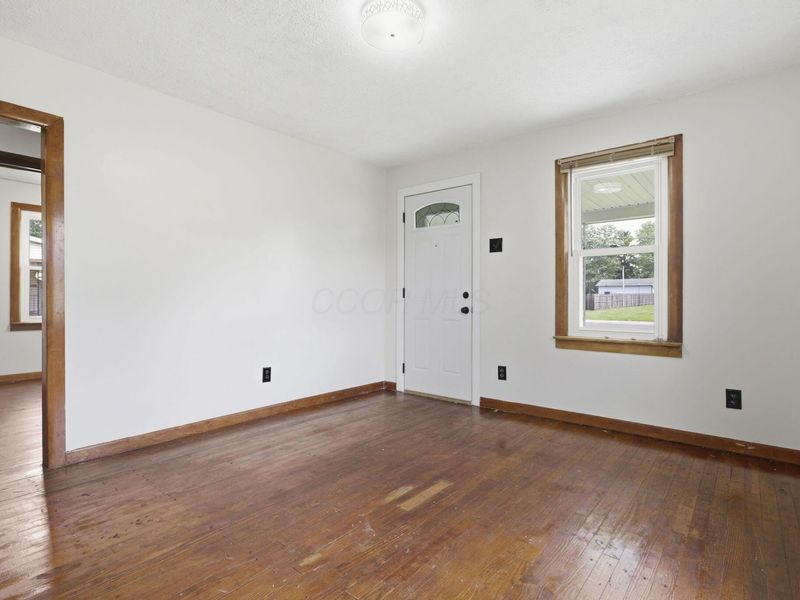 627 Barr Drive , Lancaster, OH 43130 Photo 8