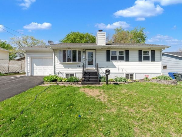3218 W 11th Street , Davenport, IA 52804