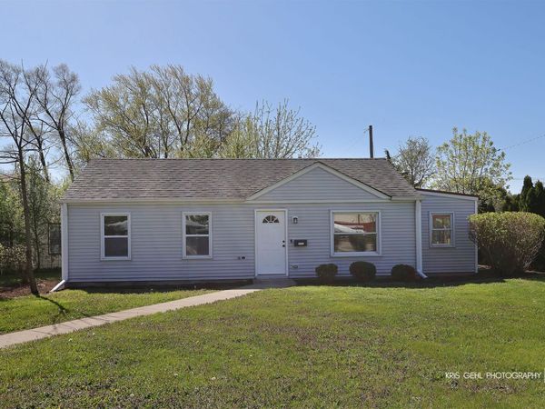1717 Lyons Court , Waukegan, IL 60085