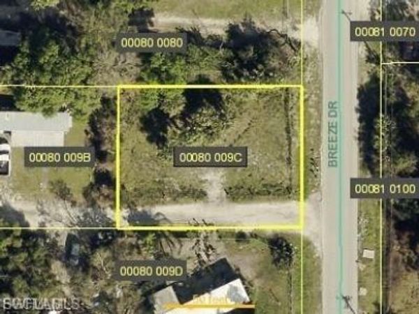 7598 Breeze DR , NORTH FORT MYERS, FL 33917