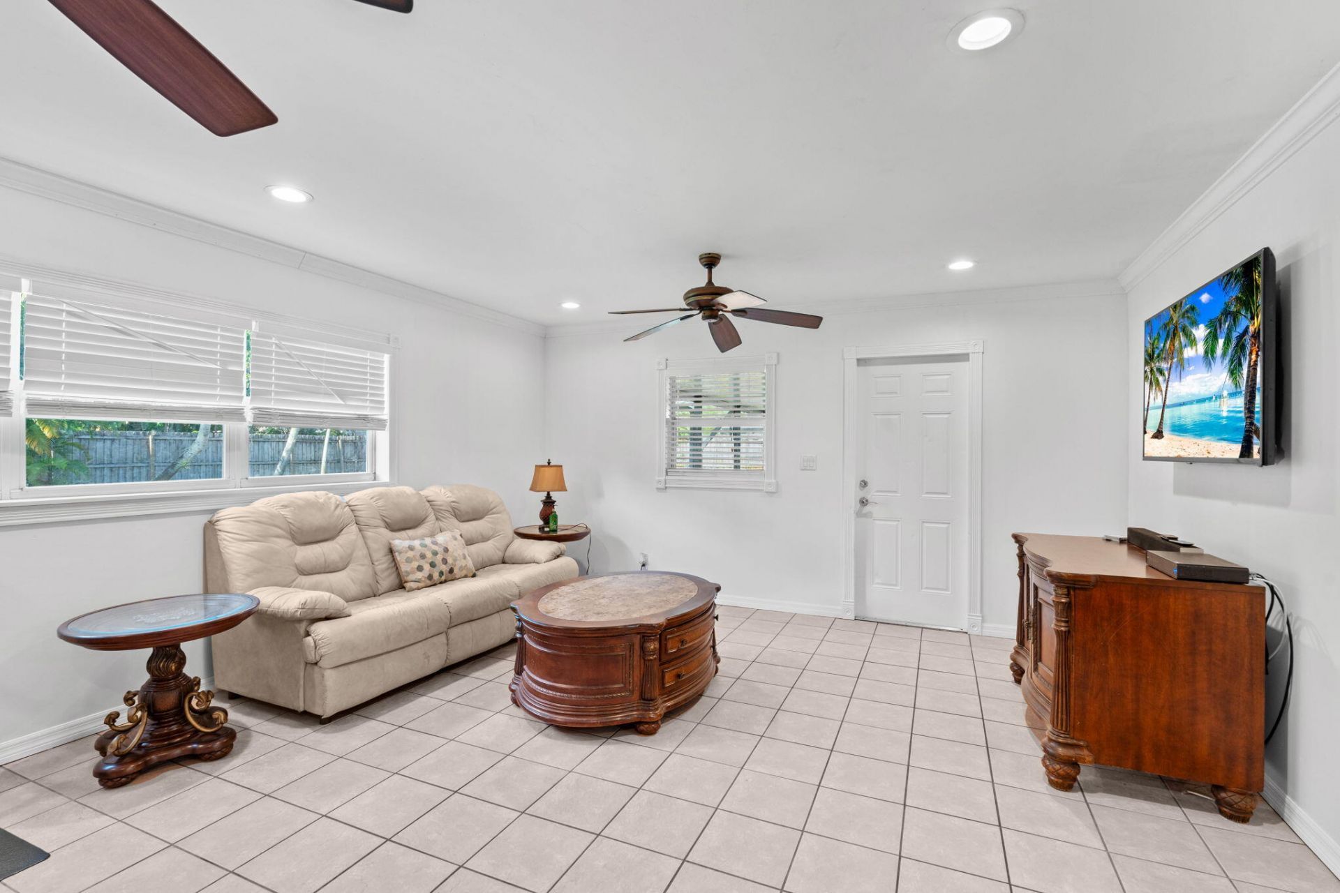 6537 Monmouth Road, West Palm Beach, FL 33413 Photo