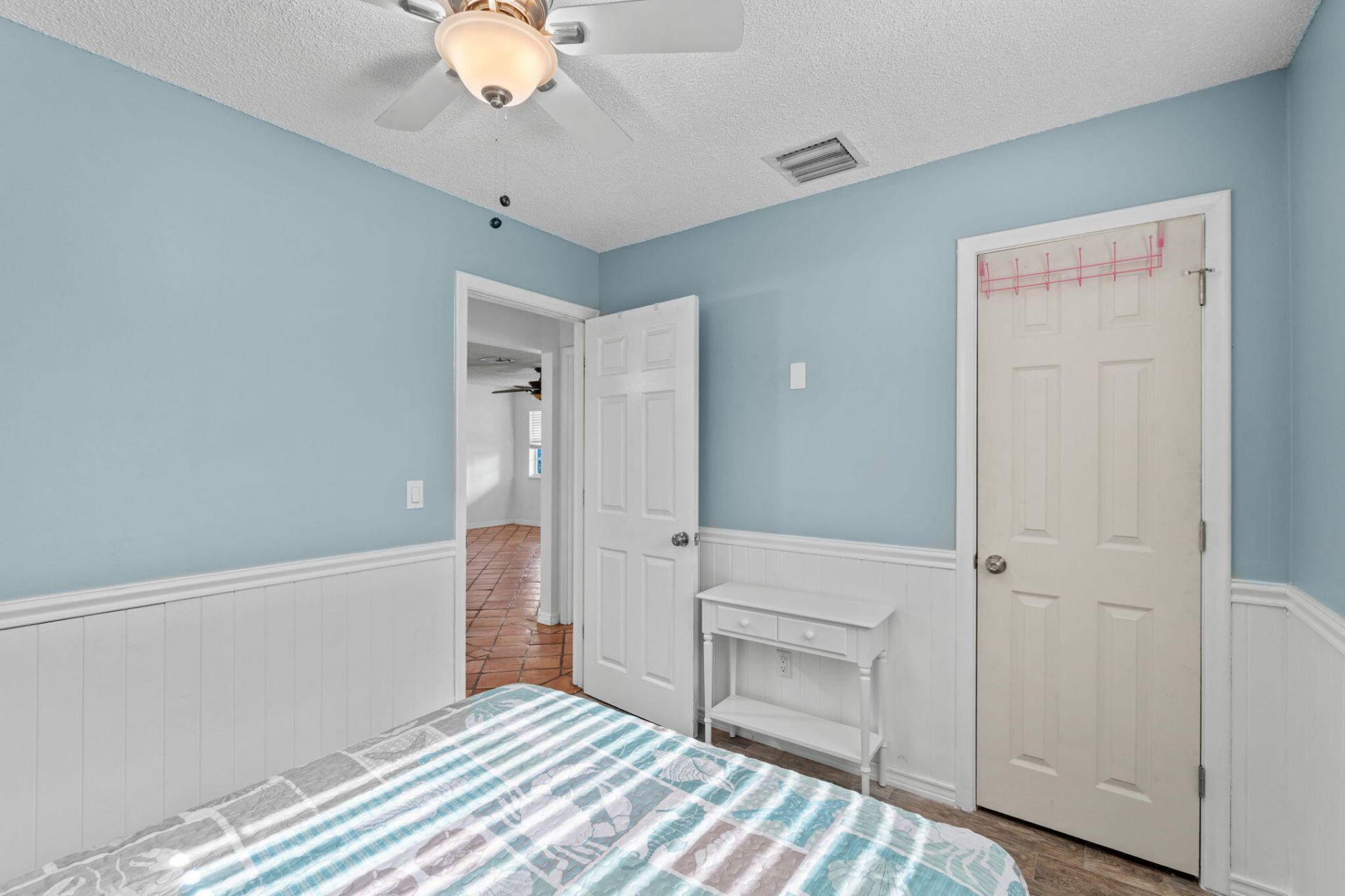 6537 Monmouth Road, West Palm Beach, FL 33413 Photo
