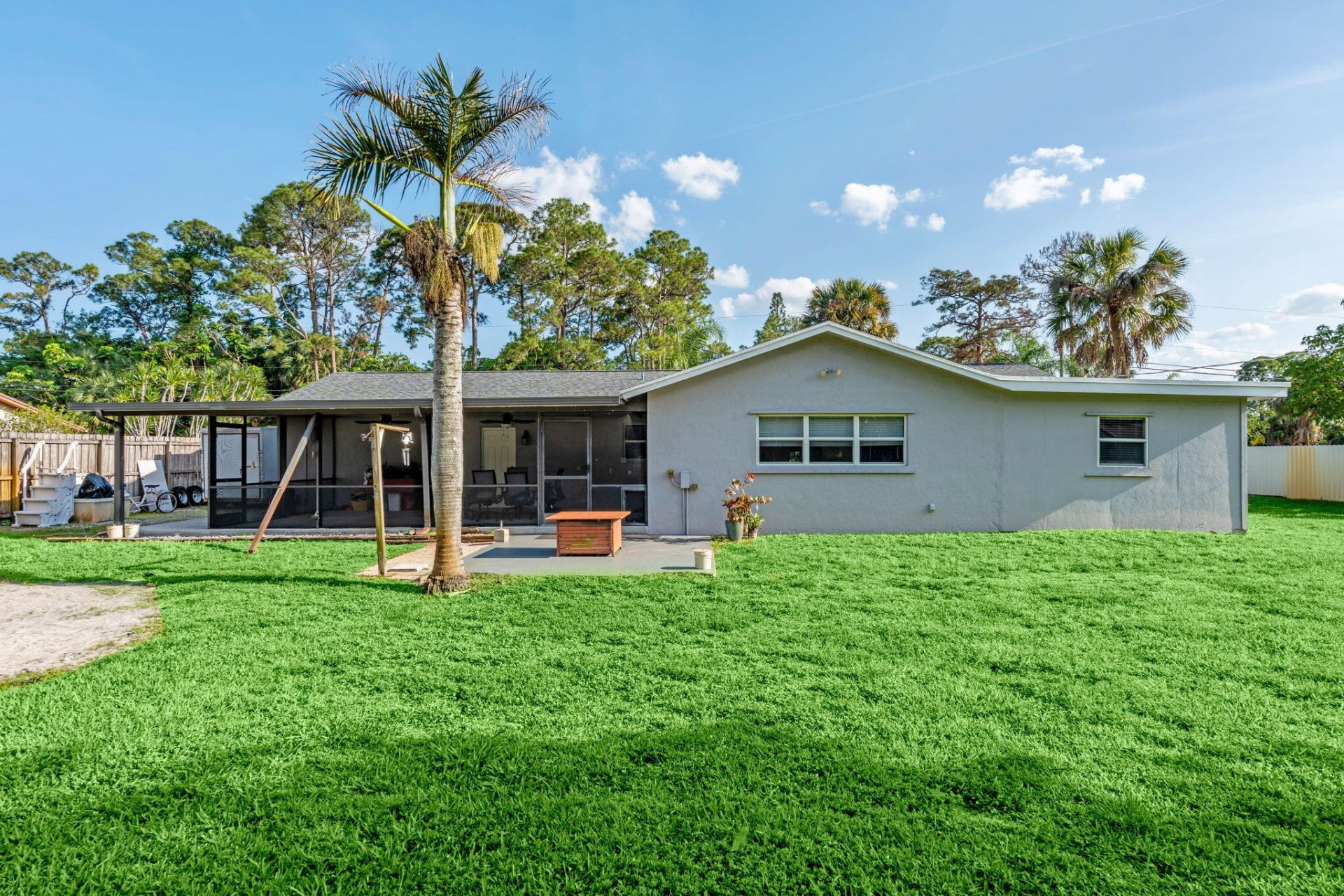 6537 Monmouth Road, West Palm Beach, FL 33413 Photo