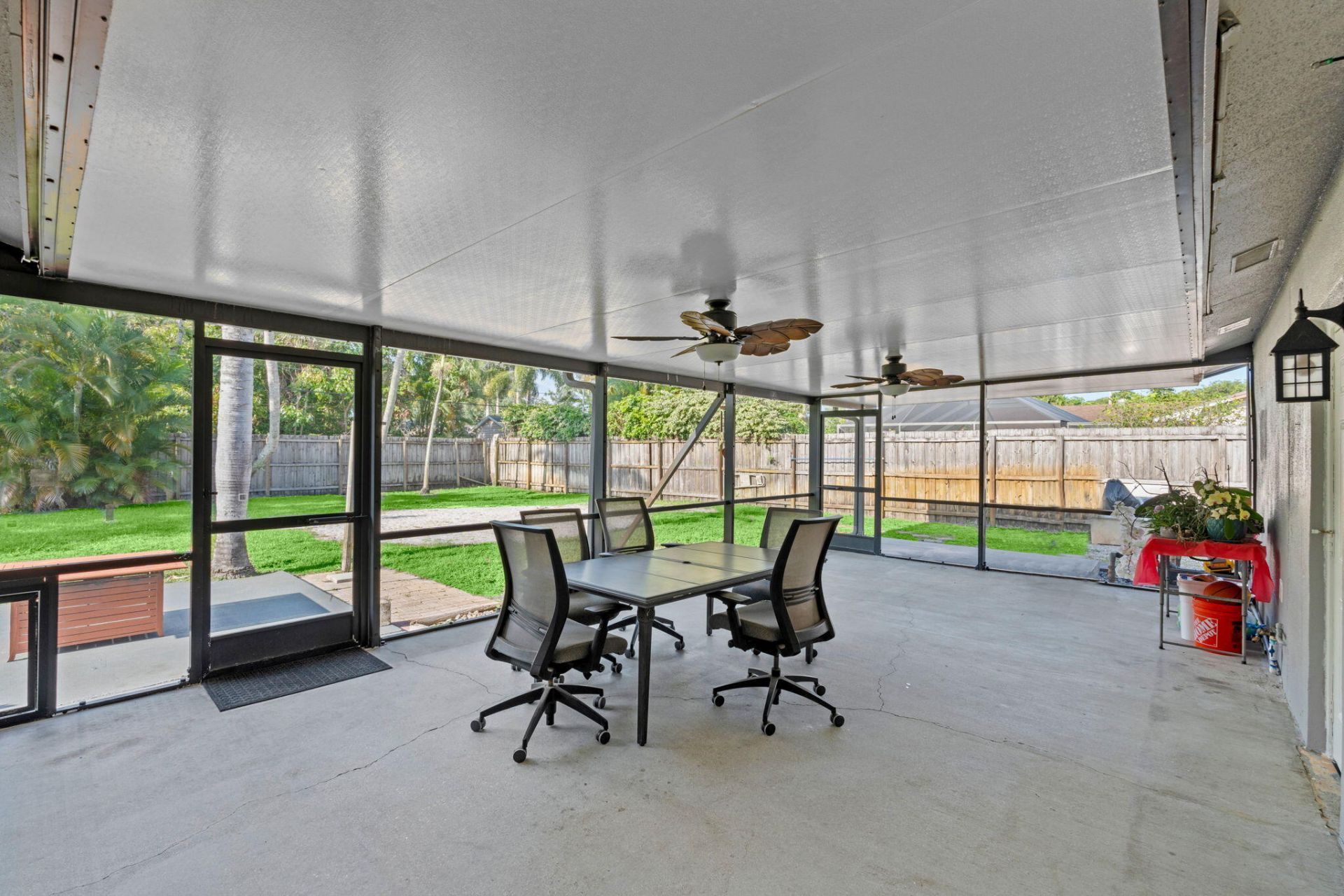 6537 Monmouth Road, West Palm Beach, FL 33413 Photo