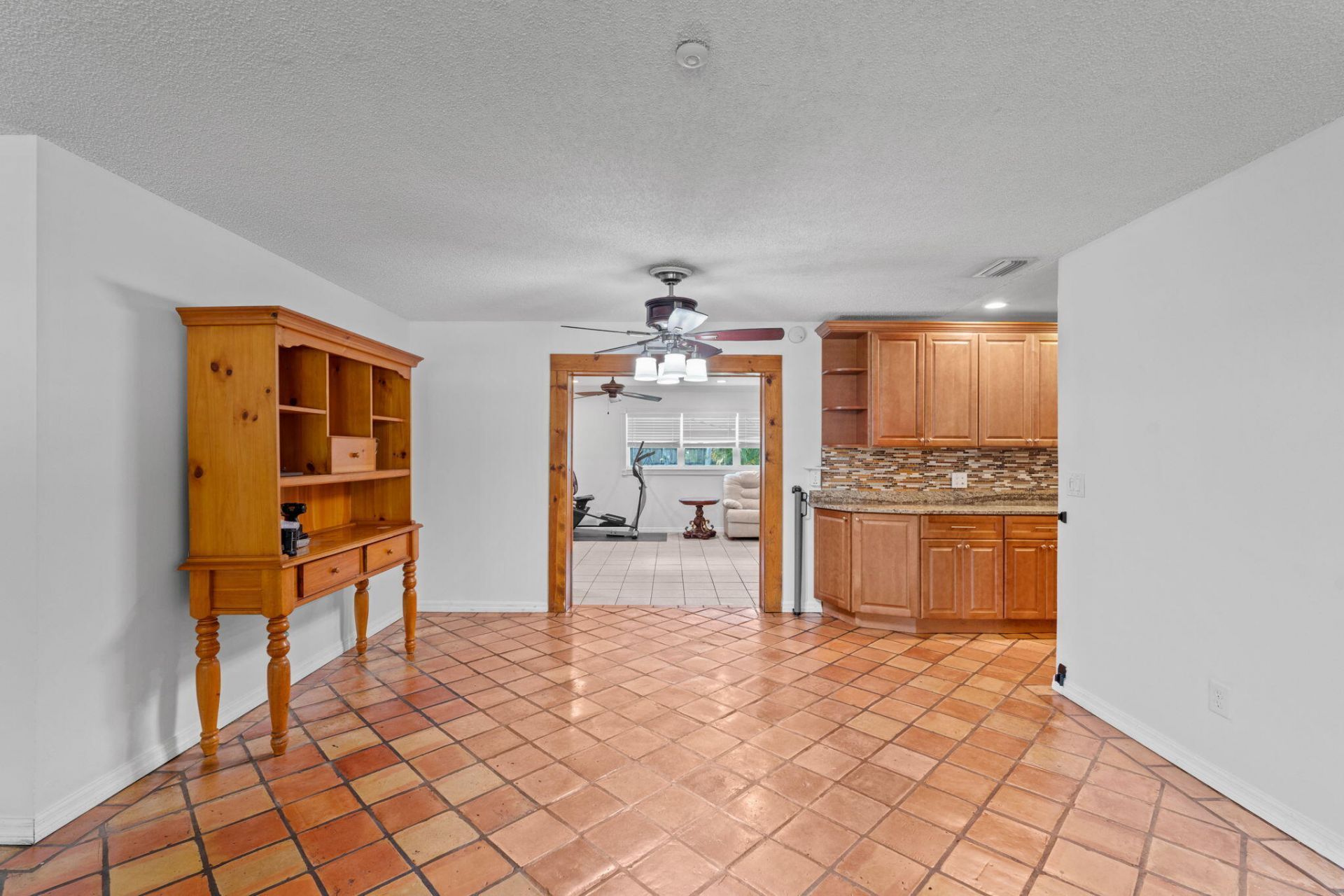 6537 Monmouth Road, West Palm Beach, FL 33413 Photo