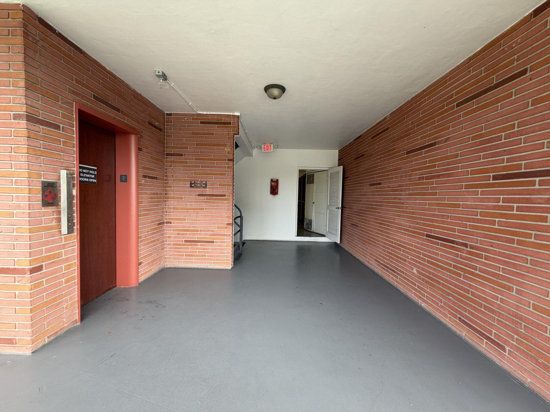 161 NE 10th Avenue, Unit 12b, Hallandale Beach, FL 33009 Photo