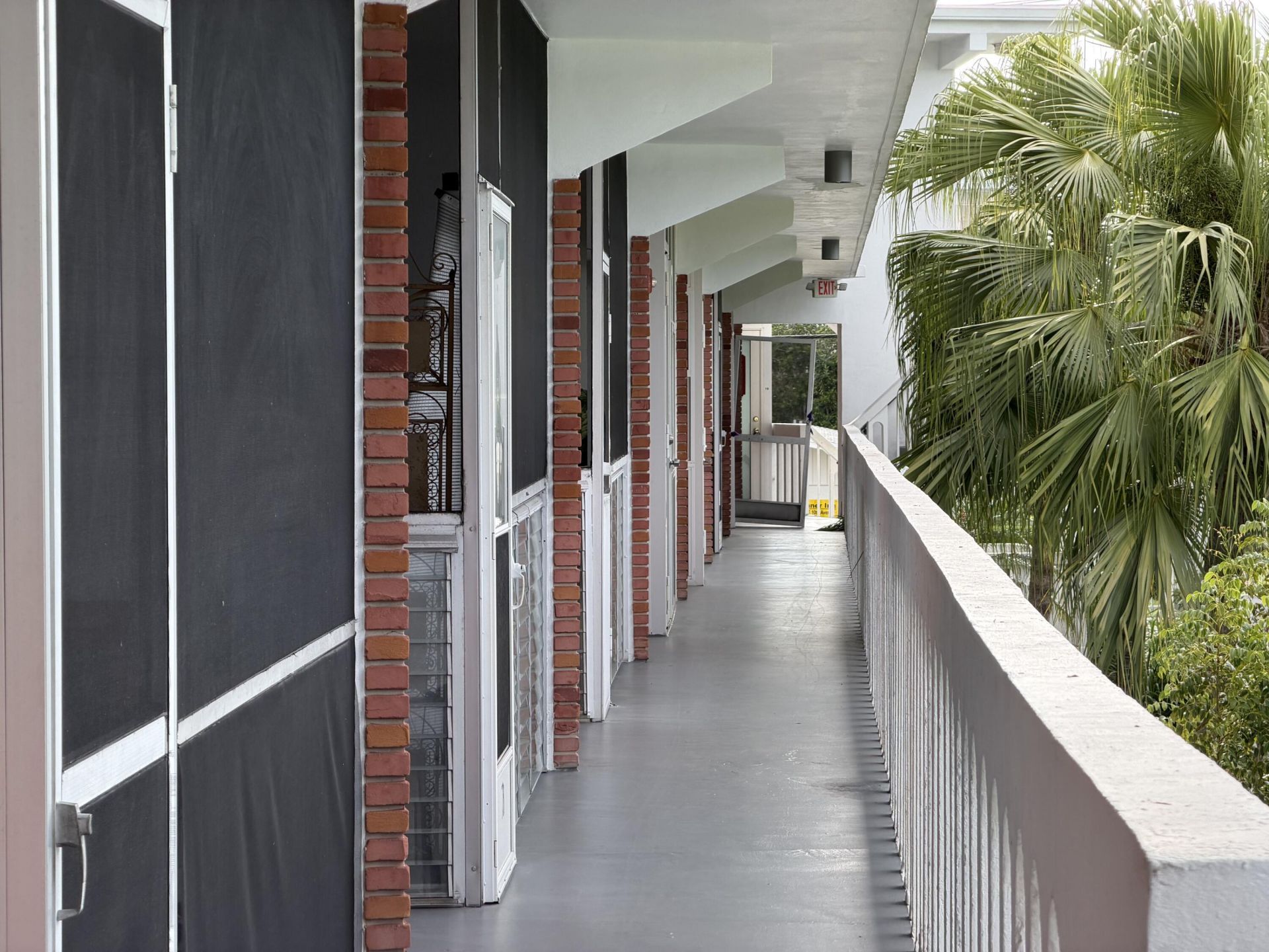 161 NE 10th Avenue, Unit 12b, Hallandale Beach, FL 33009 Photo