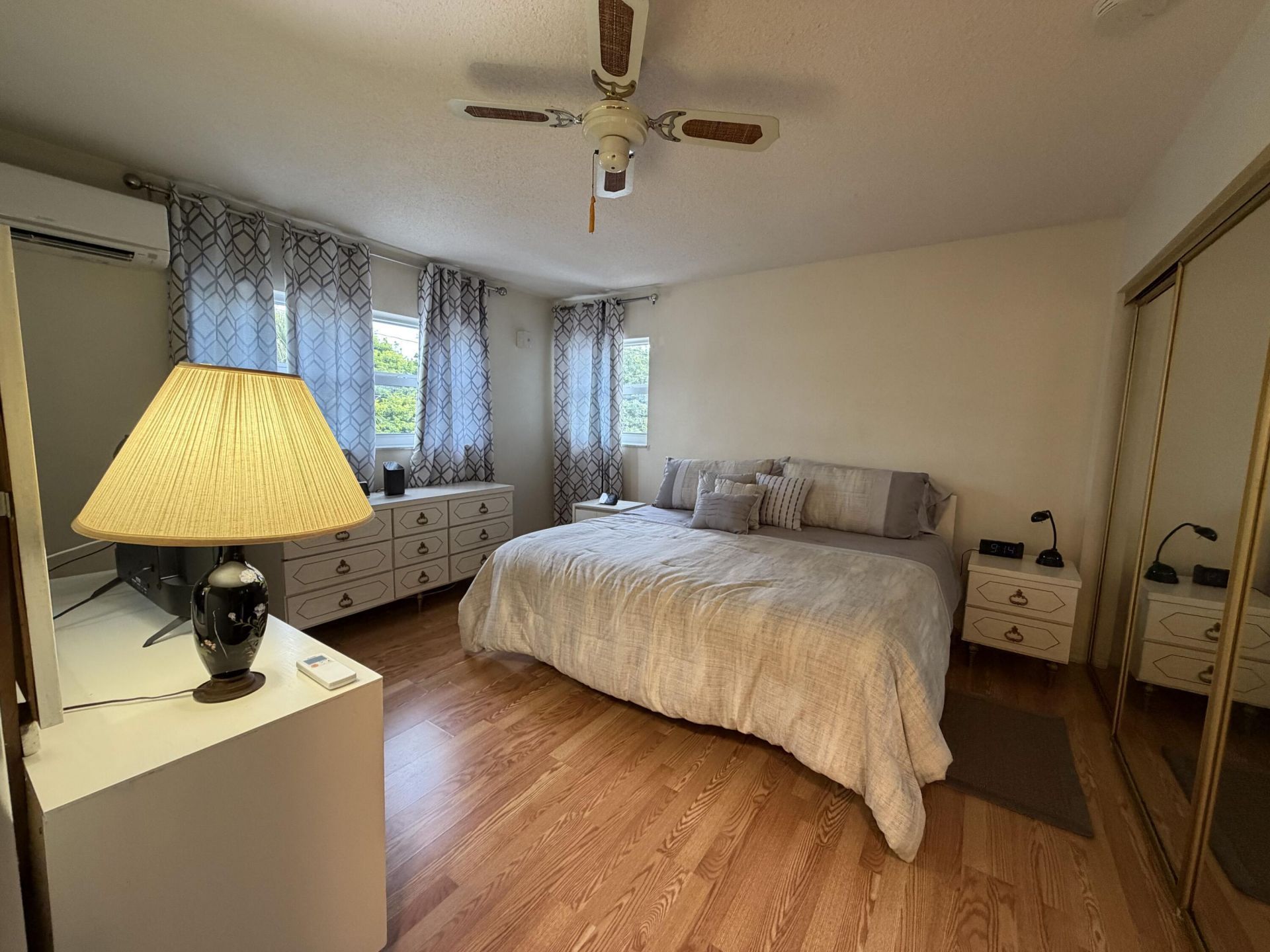 161 NE 10th Avenue, Unit 12b, Hallandale Beach, FL 33009 Photo