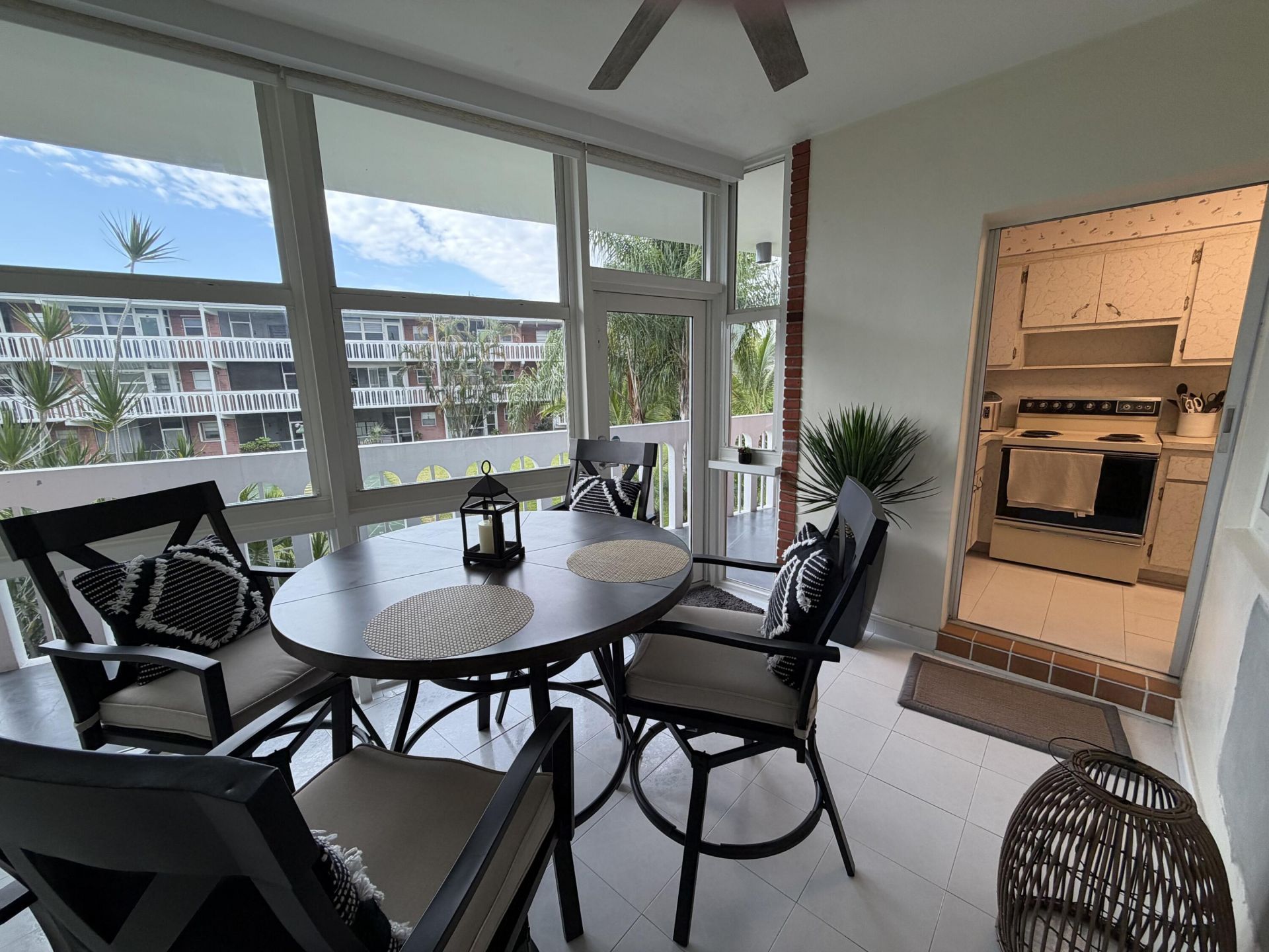 161 NE 10th Avenue, Unit 12b, Hallandale Beach, FL 33009 Photo