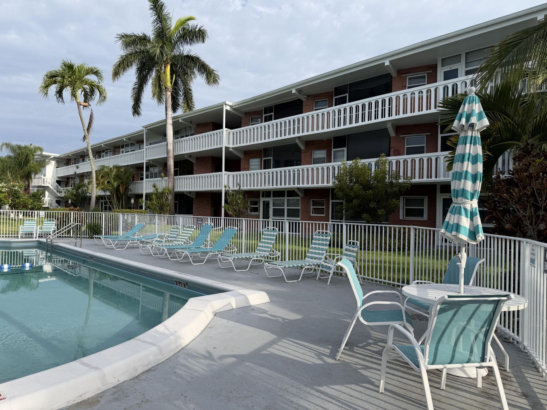 161 NE 10th Avenue, Unit 12b, Hallandale Beach, FL 33009 Photo