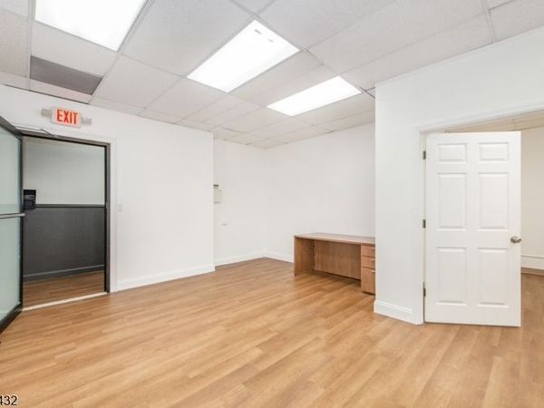 280 S Harrison St, East Orange, NJ 07018