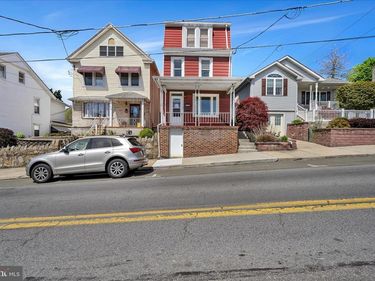 518 N FRONT STREET, MINERSVILLE, PA 17954