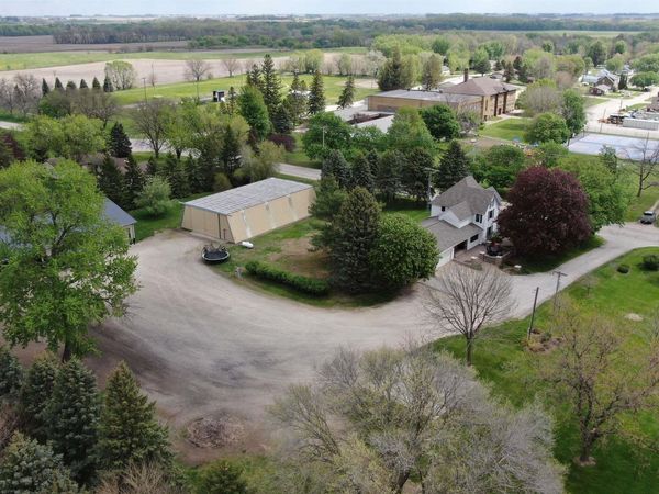 2711 Dows Williams Road, Dows, IA 50071