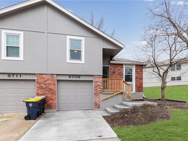 8709 N Hull Avenue, Kansas City, MO 64154