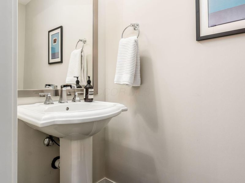 90 Normandy Avenue , Unit TH66, Columbus, OH 43215 Photo 22