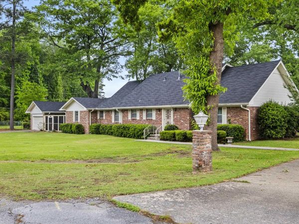2 Williams Circle, Jacksonville, AR 72176