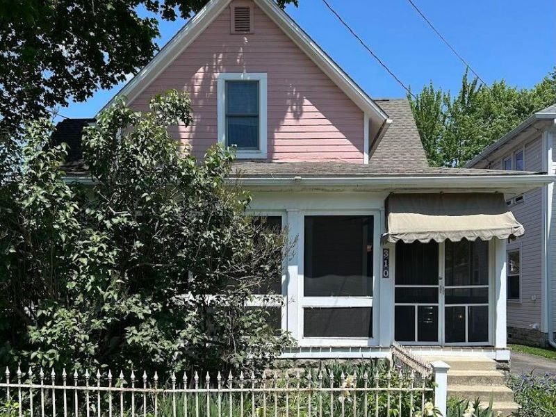 310 W 6th Street, Marysville, OH 43040 Photo 2
