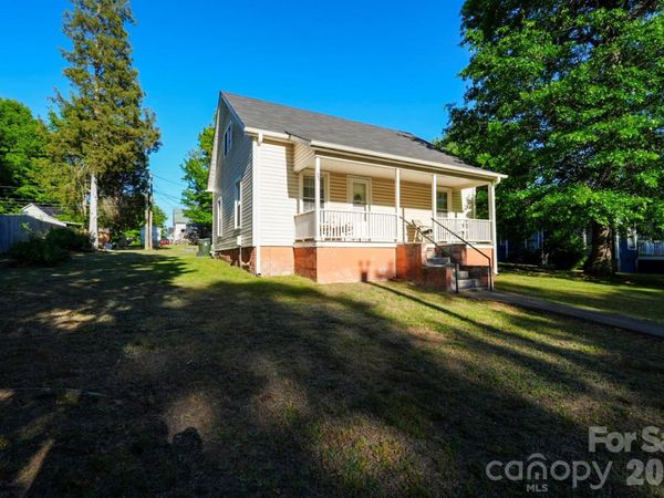 59 Park Circle, Lexington, NC 27295