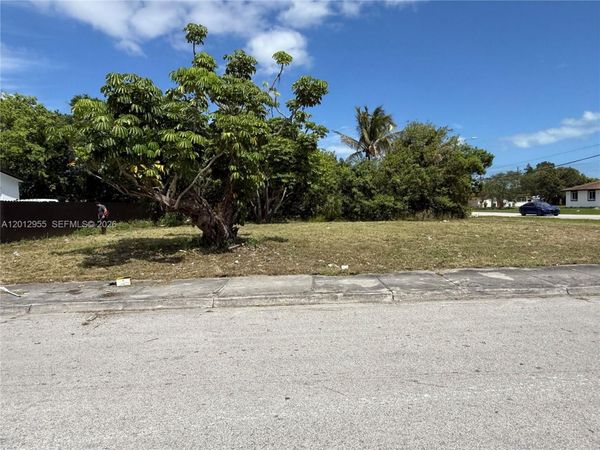 22365 SW 119th Ave , Miami, FL 33170