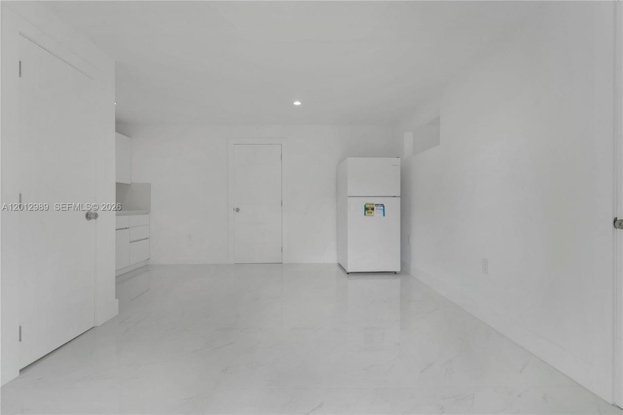 521 NW 33rd Ave, Miami, FL 33125 Photo