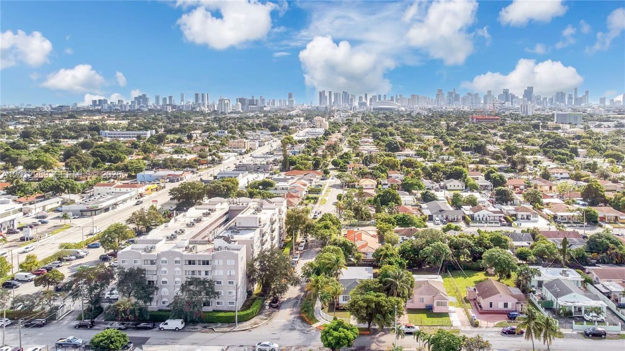 521 NW 33rd Ave, Miami, FL 33125 Photo