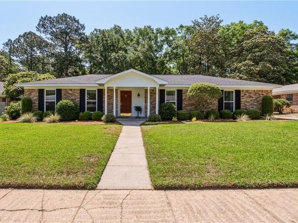 4217 Spring Valley Drive S, Mobile, AL 36693