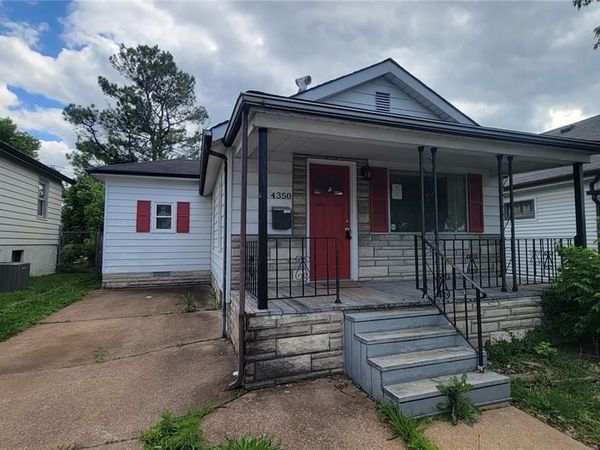 4350 Bingham Avenue , St Louis, MO 63116
