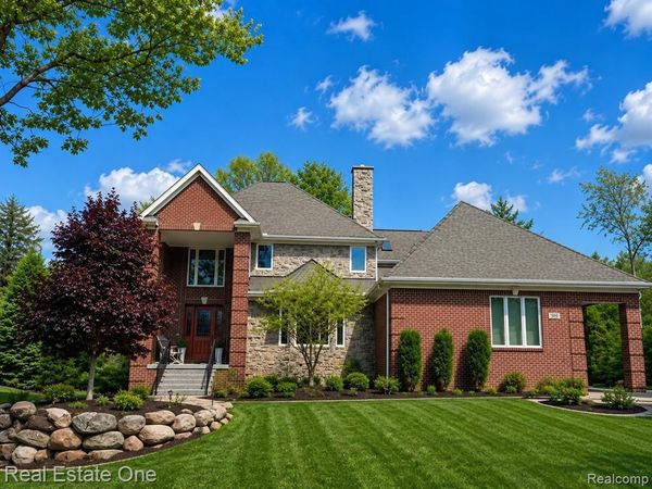 960 Hill Hollow Lane, Milford Twp, MI 48381