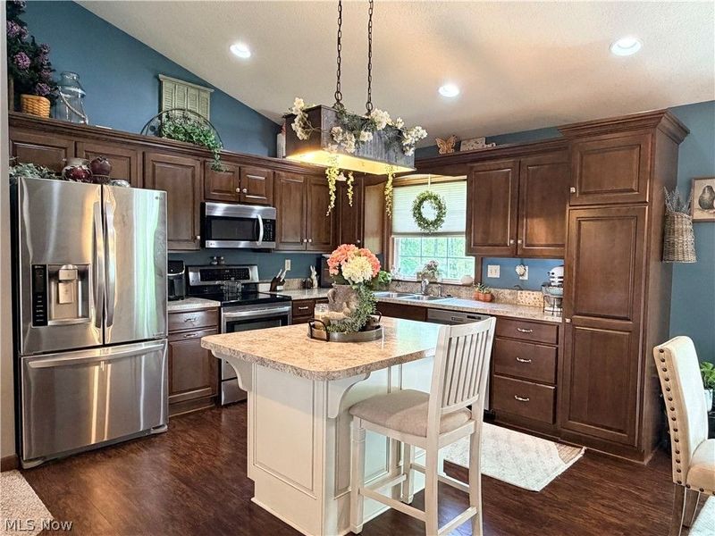 7807 Arbon Drive, Millersburg, OH 44654 Photo 19