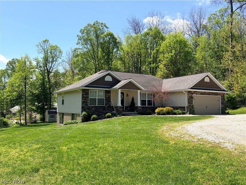 7807 Arbon Drive, Millersburg, OH 44654 Photo 2