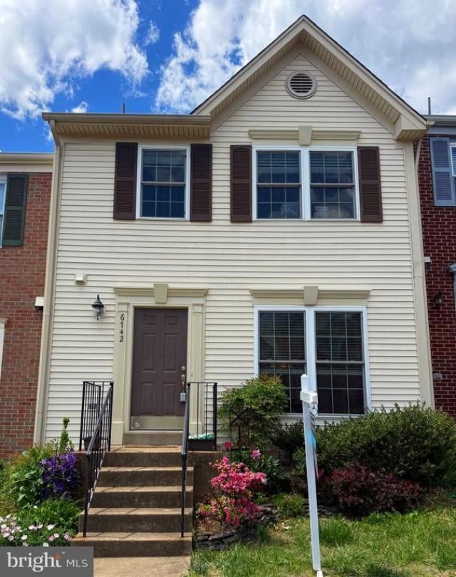 6742 Rockledge Place, Centreville, VA 20121 Main Photo