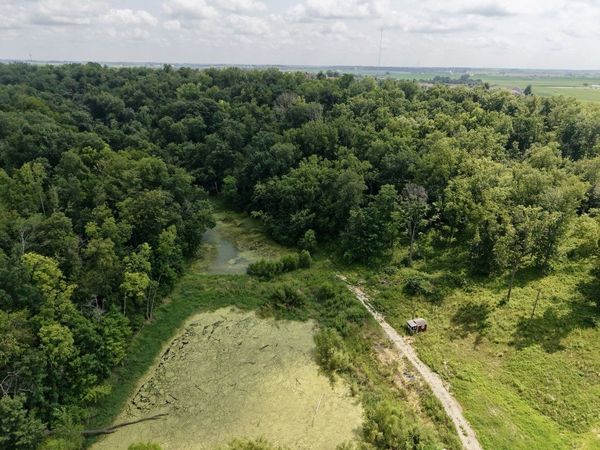 Sunshine Street SW, Cedar Rapids, IA 52404