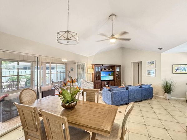 1127 E Seminole Avenue, Unit 8a, Jupiter, FL 33477