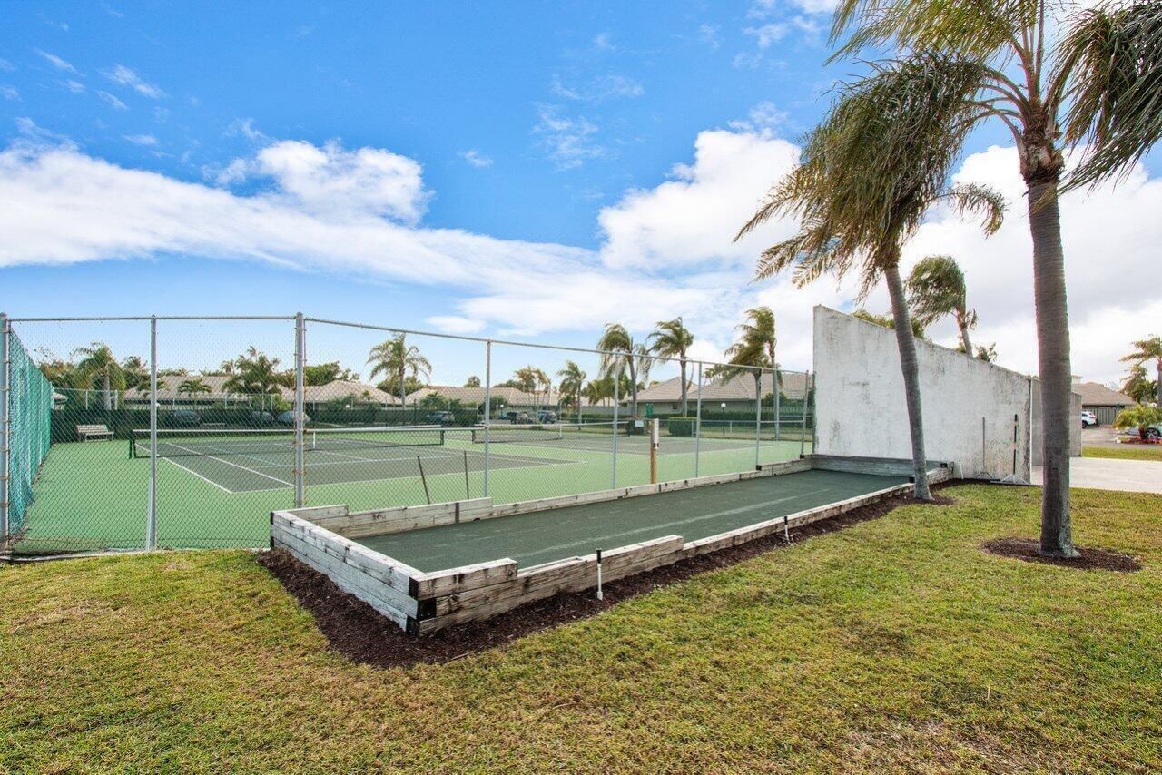 1127 E Seminole Avenue, Unit 8a, Jupiter, FL 33477 Photo