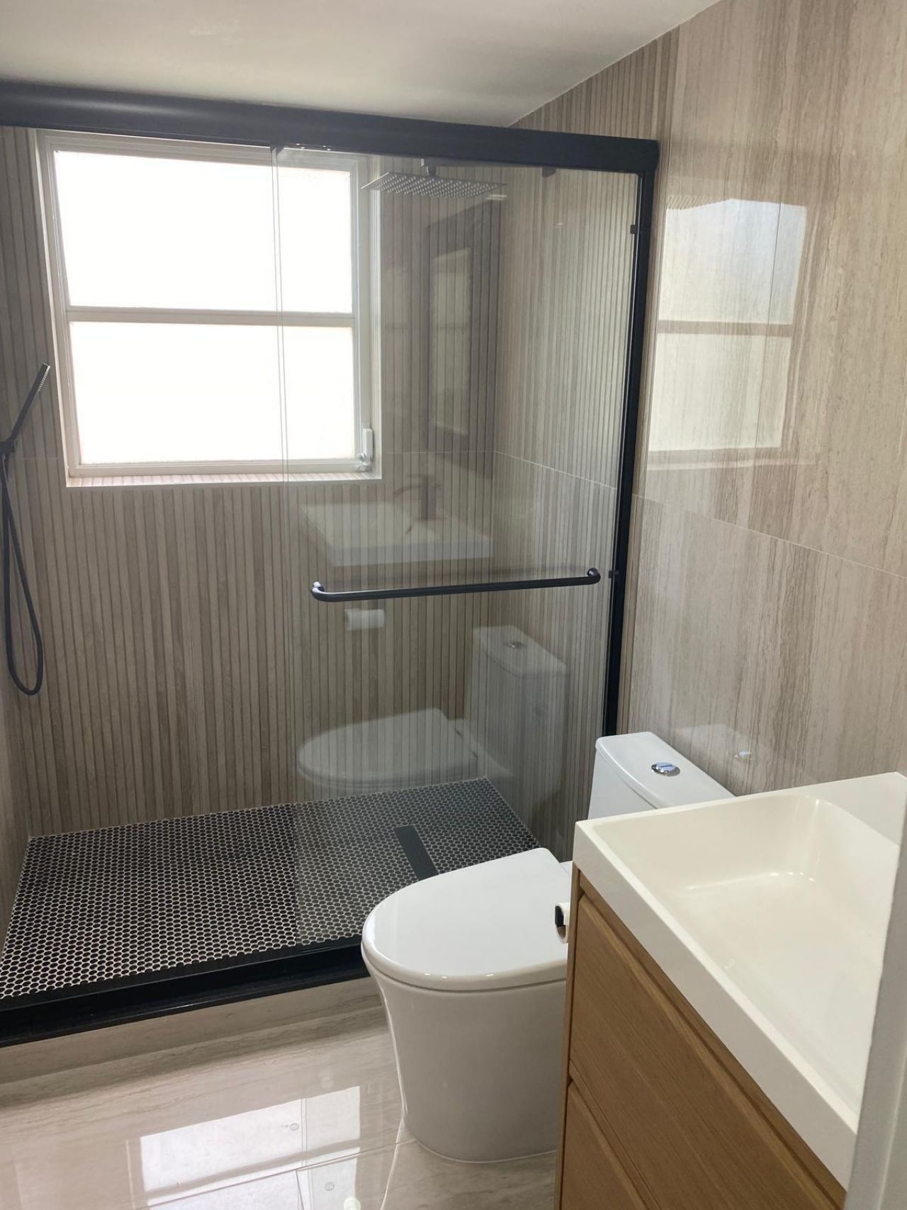 3960 Oaks Clubhouse Drive, Unit 401, Pompano Beach, FL 33069 Photo