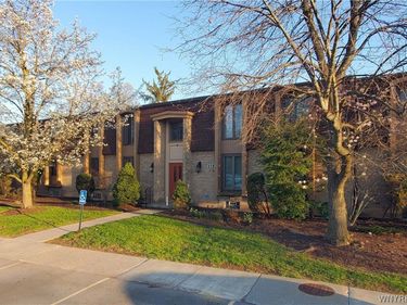 175 Charter Oaks Drive #2, Buffalo, NY 14228
