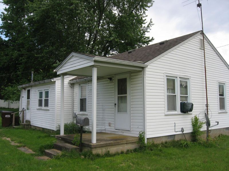 140 E Lewis Avenue, Sabina, OH 45169 Photo 3