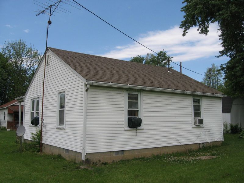 140 E Lewis Avenue, Sabina, OH 45169 Photo 4