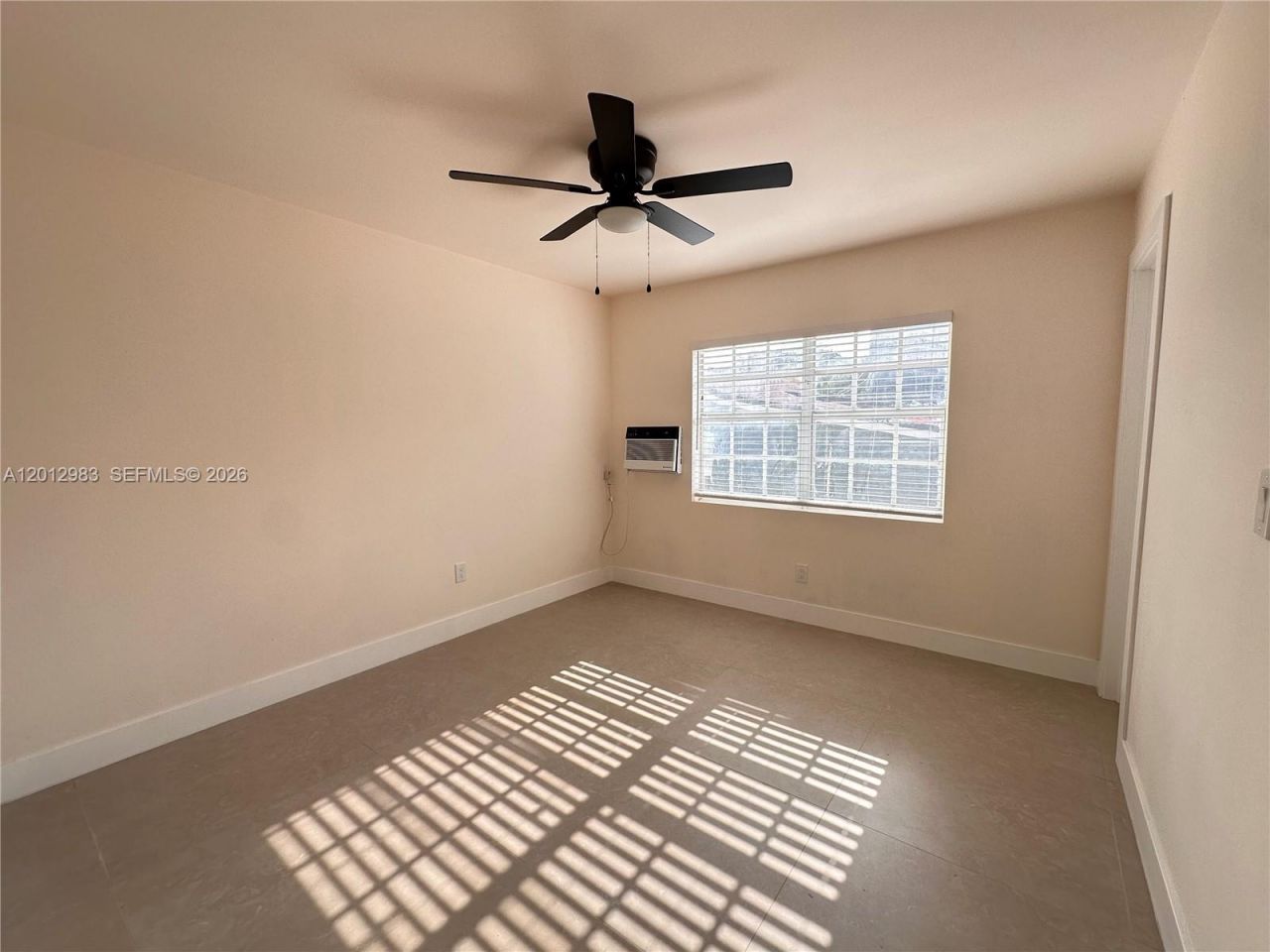 1021 SW 3rd St , Unit 4, Miami, FL 33130 Photo