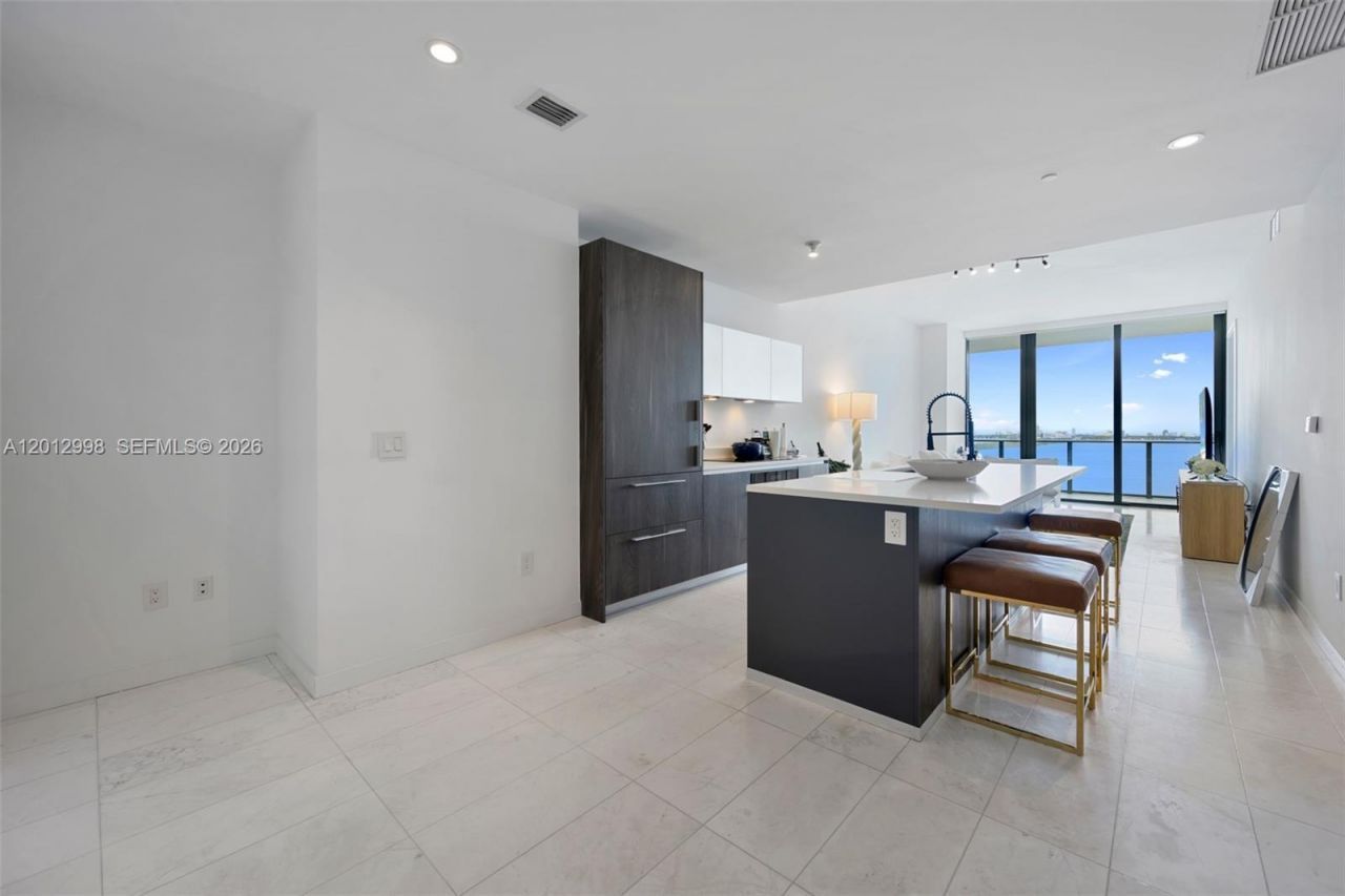 480 NE 31st St, Unit 1702, Miami, FL 33137 Photo