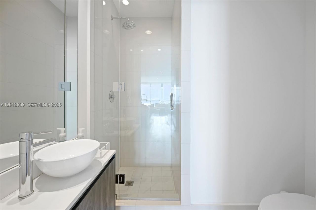480 NE 31st St, Unit 1702, Miami, FL 33137 Photo