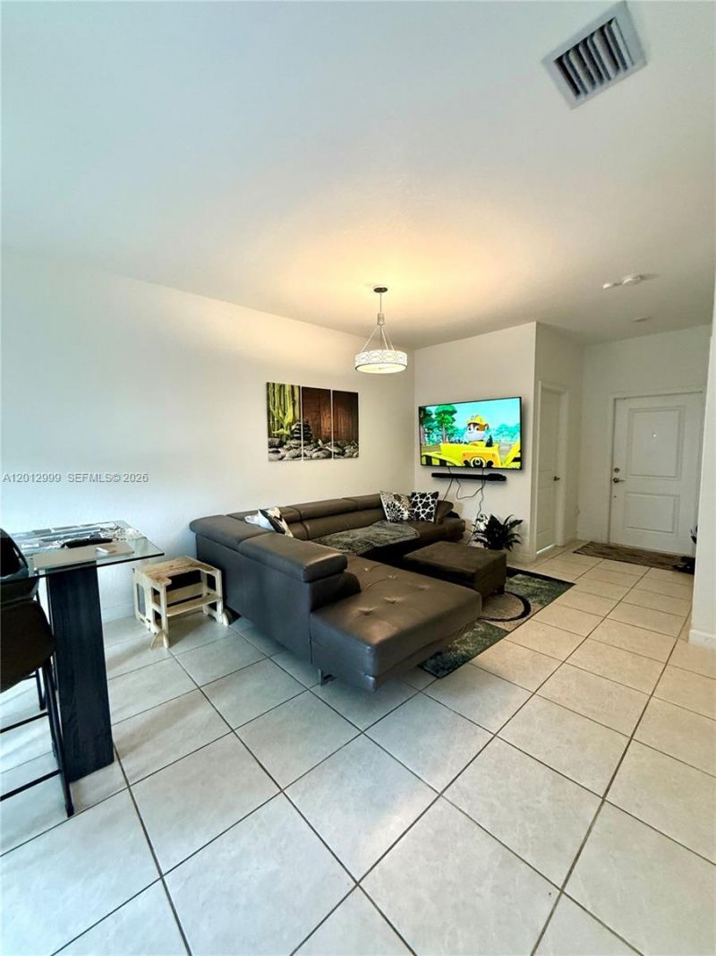 788 NE 208 Lane, Miami Gardens, FL 33179 Photo