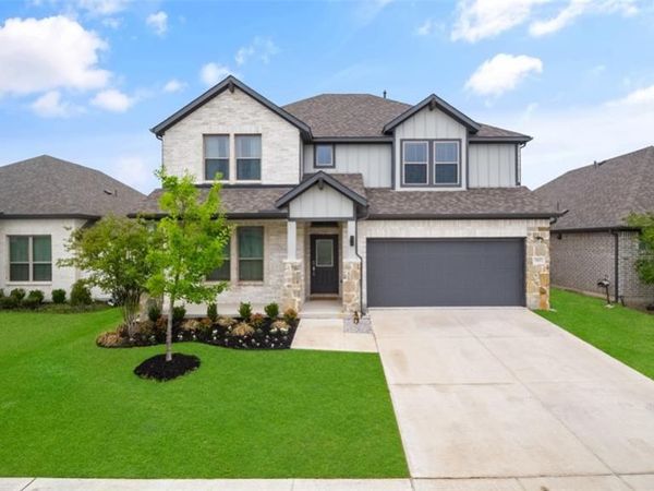 353 Waters Ridge Drive, Lavon, TX 75166