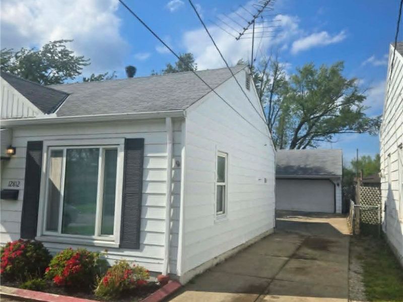 12812 Longmead Avenue, Cleveland, OH 44135 Photo 17