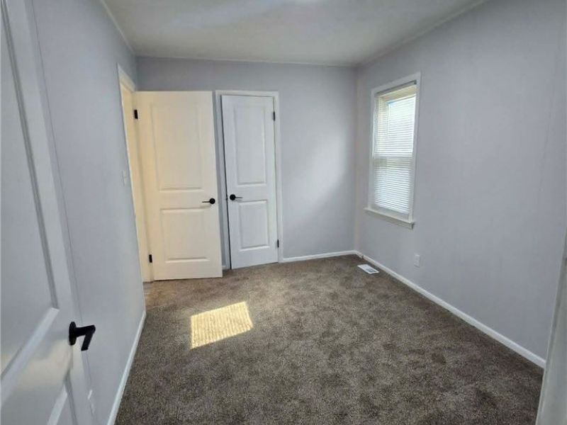 12812 Longmead Avenue, Cleveland, OH 44135 Photo 6