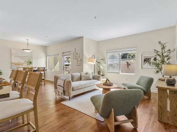 687 S Coast Hwy 101, Unit 206, Encinitas, CA 92024