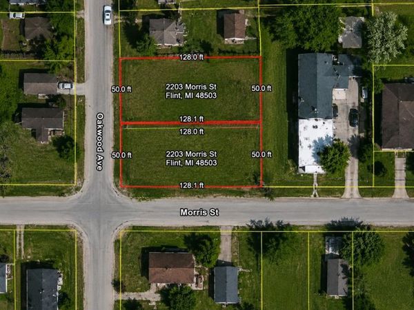 2418 Oakwood Avenue , Saginaw, MI 48601