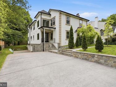 10129 DWIGHT AVENUE, FAIRFAX, VA 22032