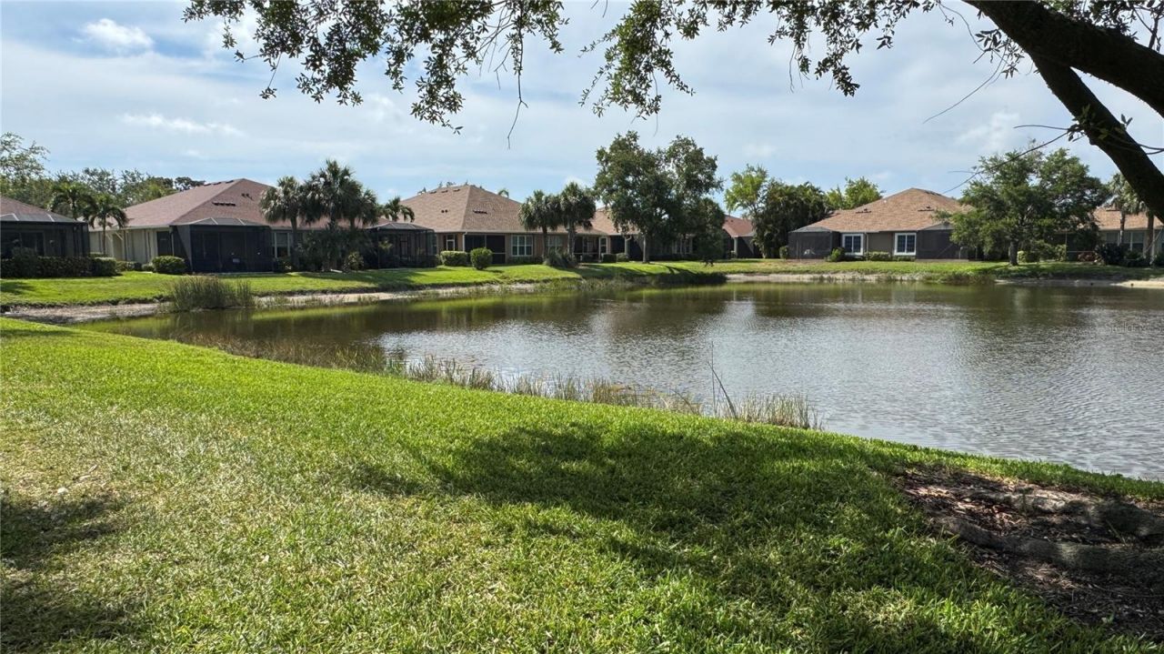 7338 Skybird Road, Unit 413, Bradenton, FL 34209 Photo