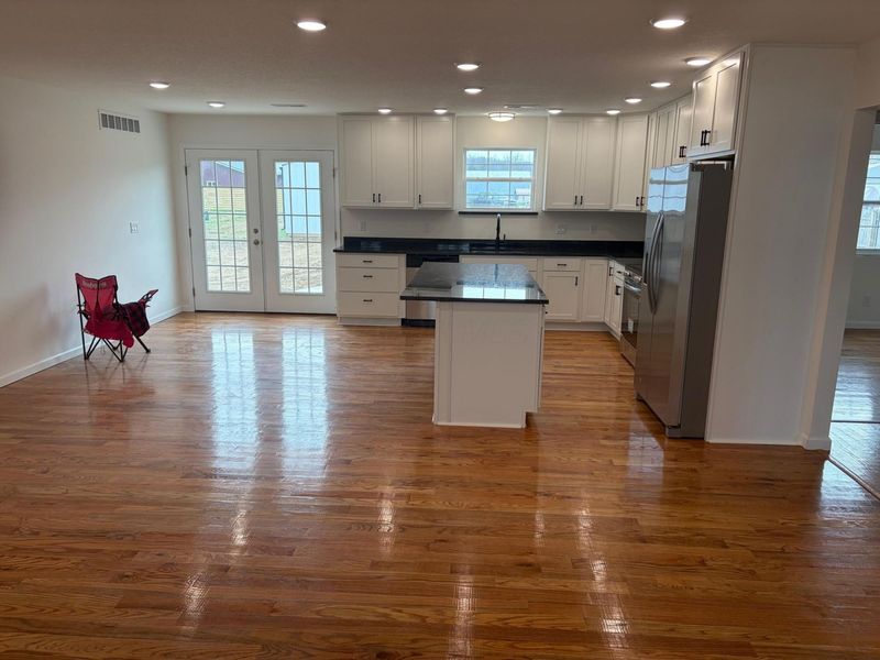 165 W 3rd Street , Frazeysburg, OH 43822 Photo 18